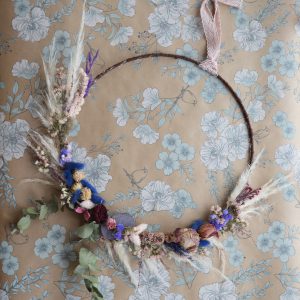 Couronne de fleurs séchées